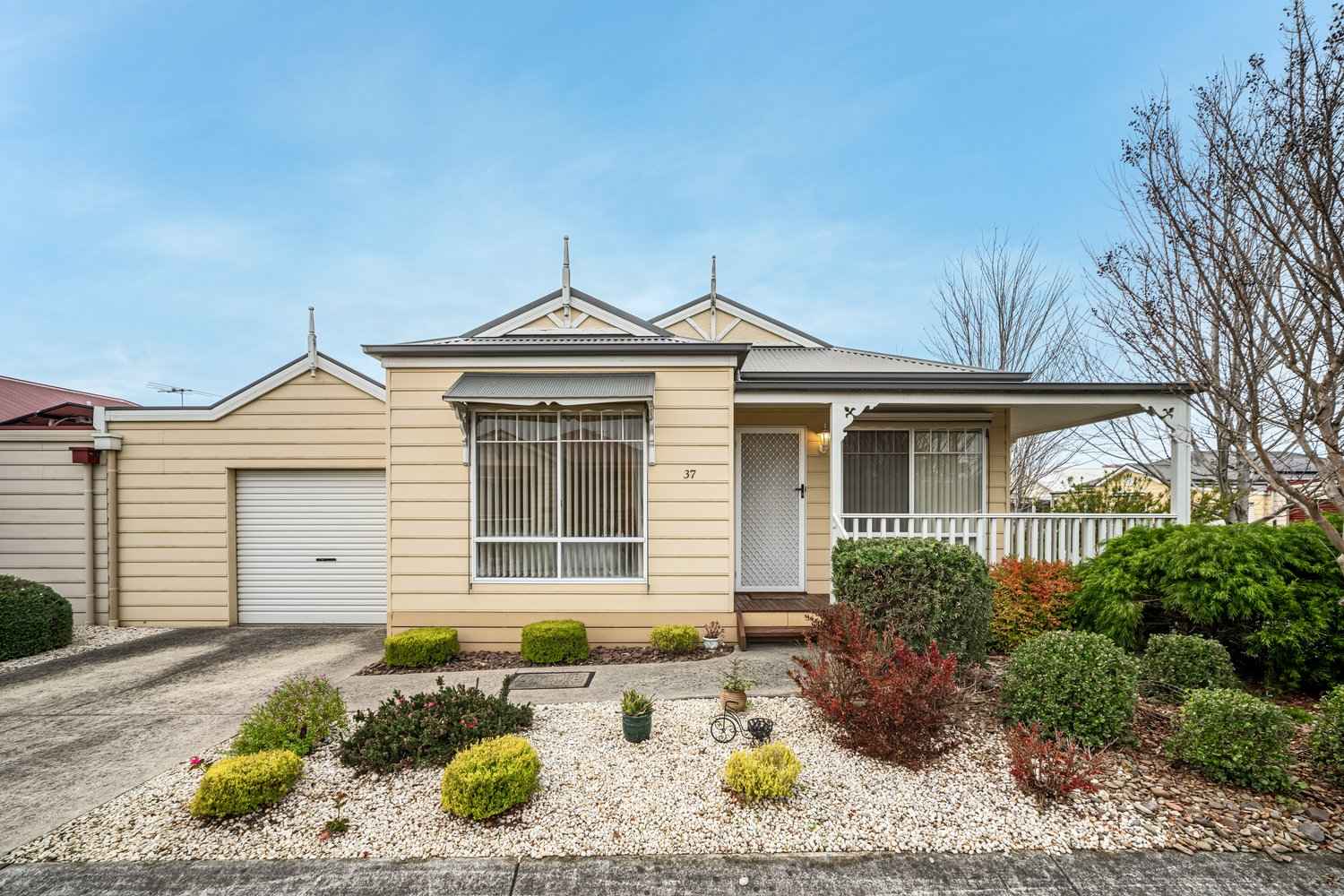 Lifestyle Communities Casey Fields - Beautiful 2-bedroom home with study