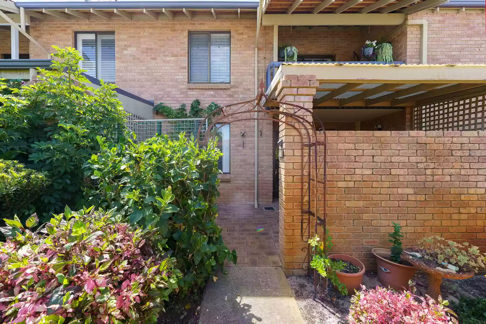 Beautiful 3 bedroom villa located in the dress circle of the village