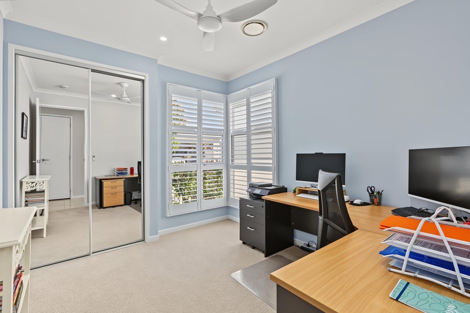 Corner Position, Premium Living