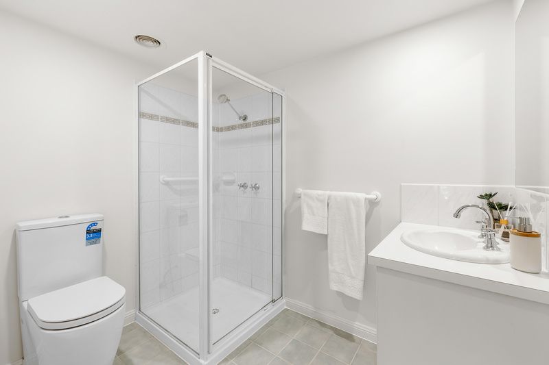 Modern Style Apartment with Serene Balcony Outlook