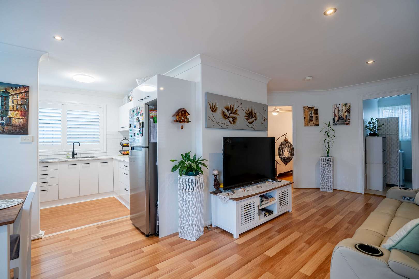 DEPOSIT TAKEN - UNDER CONTRACT - Great Value at Broadlands - Presentation Perfect - Private Courtyard