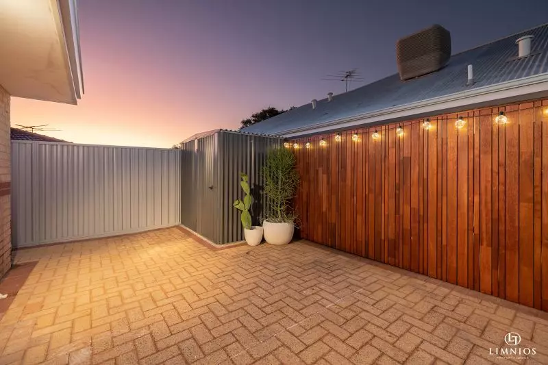 Standalone street front villa