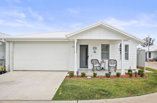  Ready to Move in Now - Spacious Lavender Prelove Home
