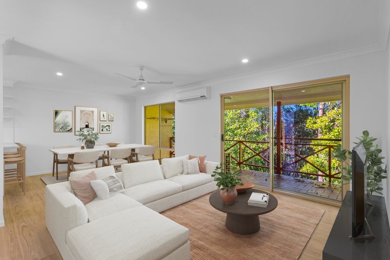 Stunning 2-bedroom unit overlooking rainforest