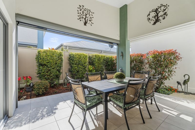 Site 82 - Established Heron