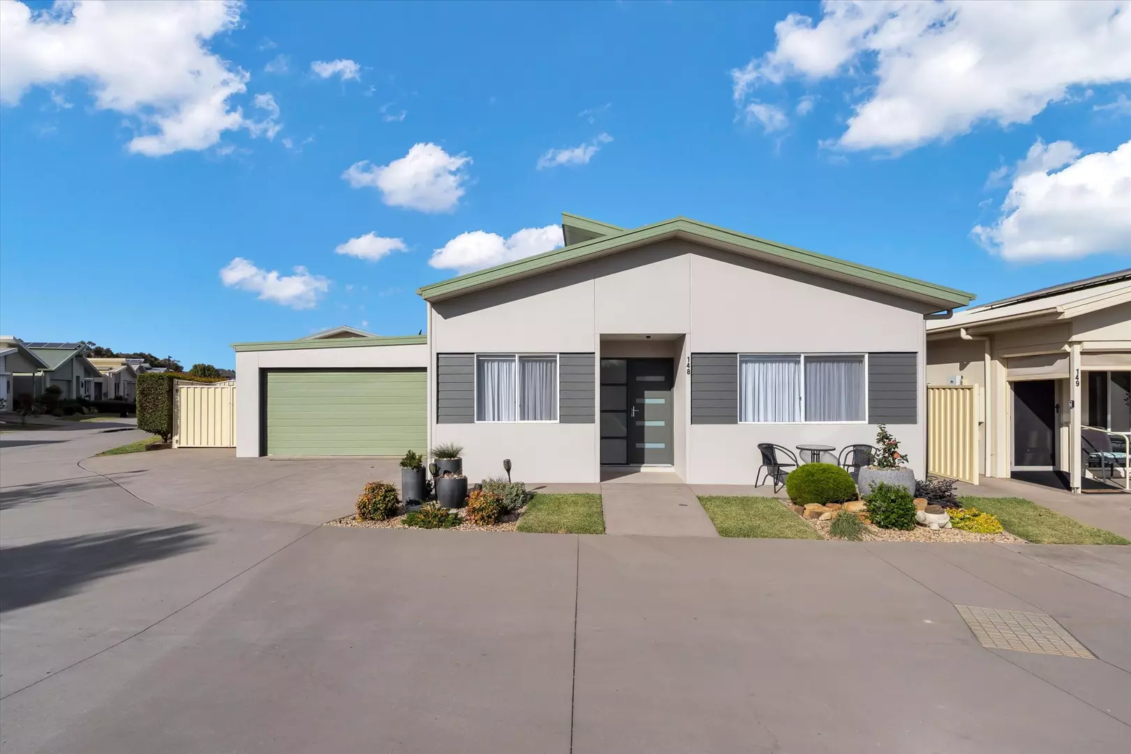 Home 148 PALM LAKE RESORT TRUGANINA