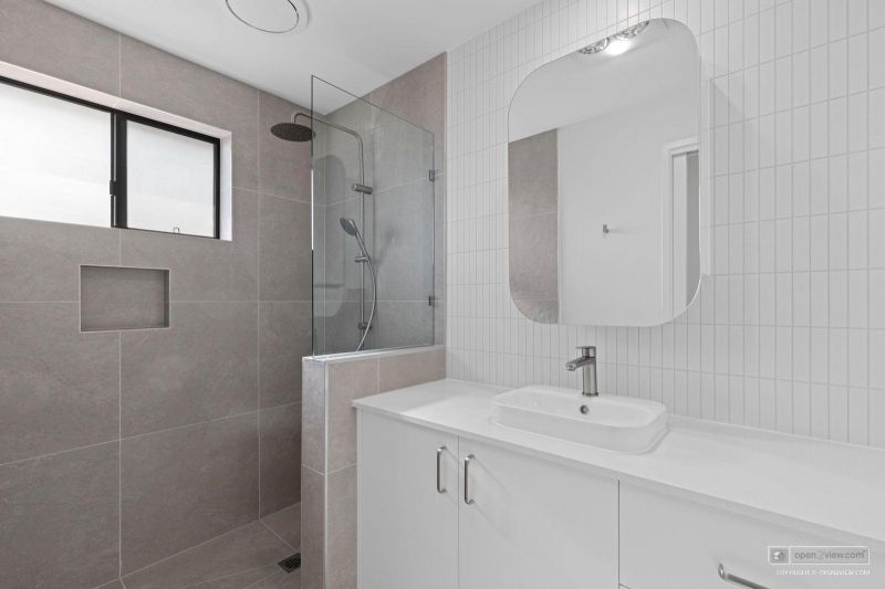 Newly Renovated Retirement Living Unit!