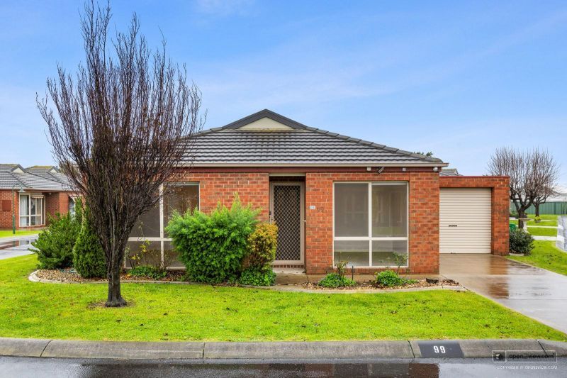Low-Maintenance Living in Geelong Grove Retirement Community