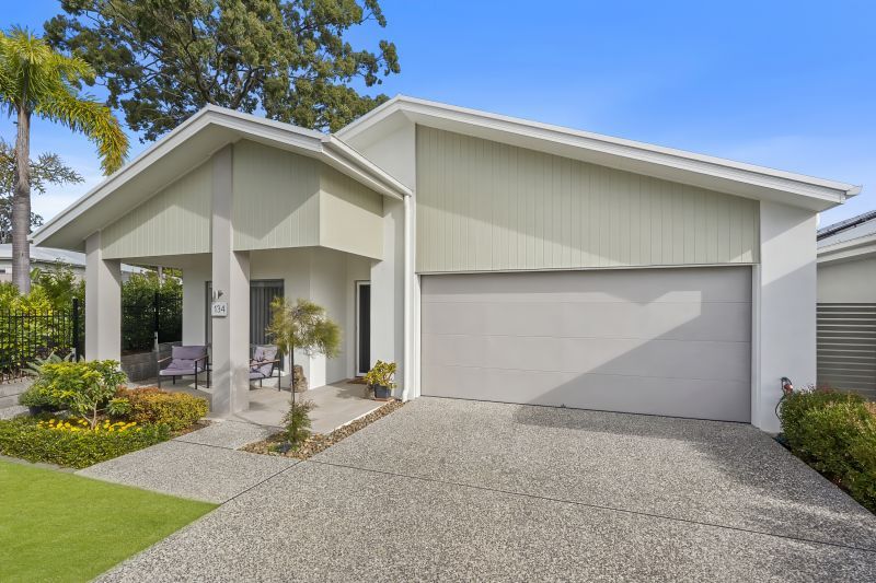 Site 134 - established Torquay