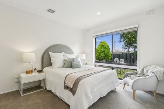 Beautiful two-bed villa with large backyard