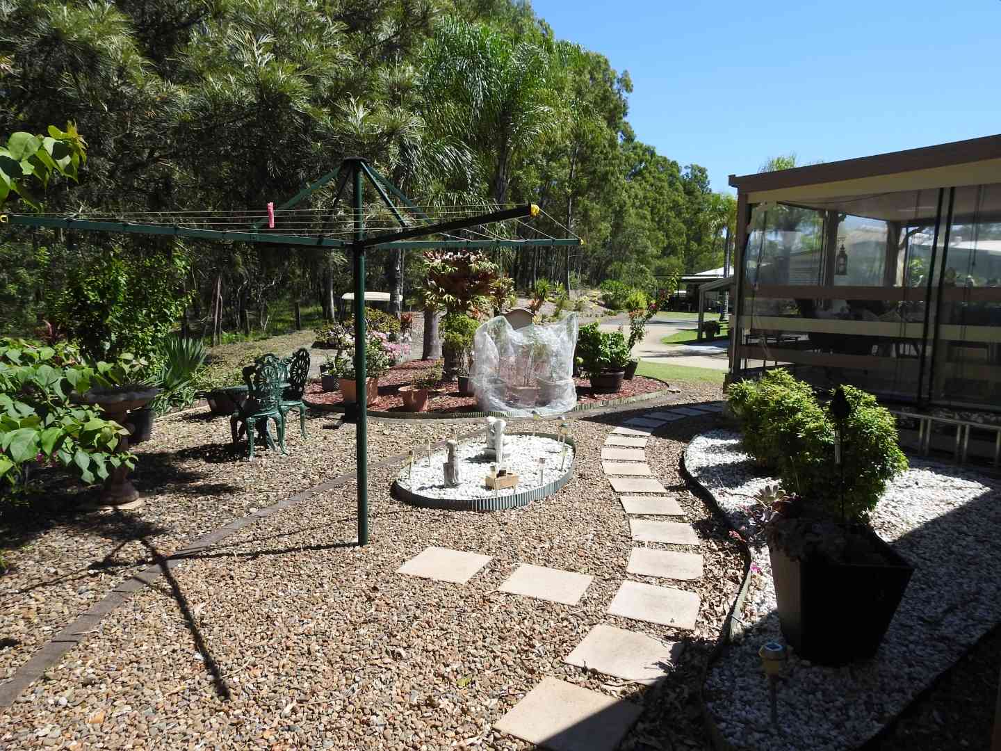 What a find in Palm Lake Resort