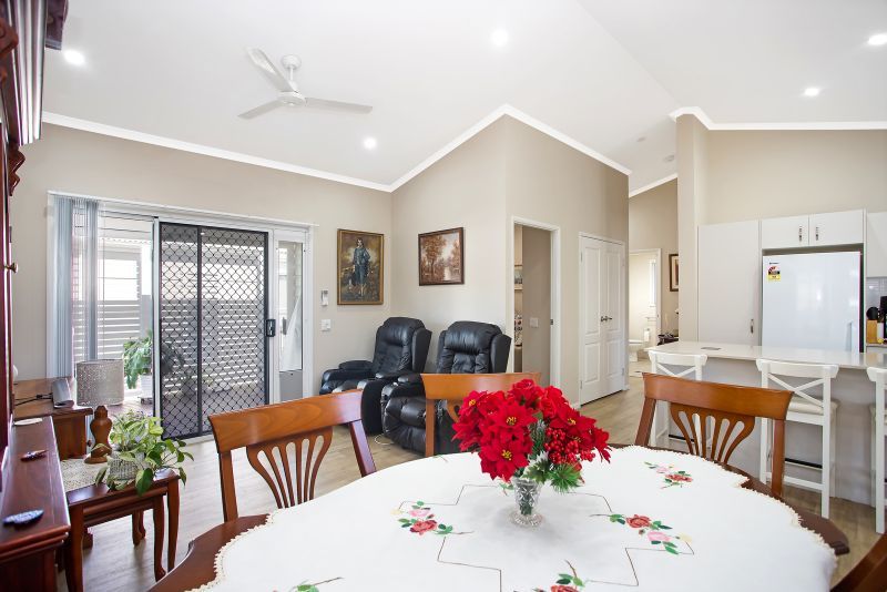 Downsizers Dream!
Light and Bright Two Bedroom Home.