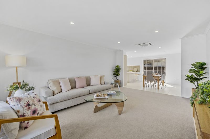 Corner Position with Private Courtyard Living