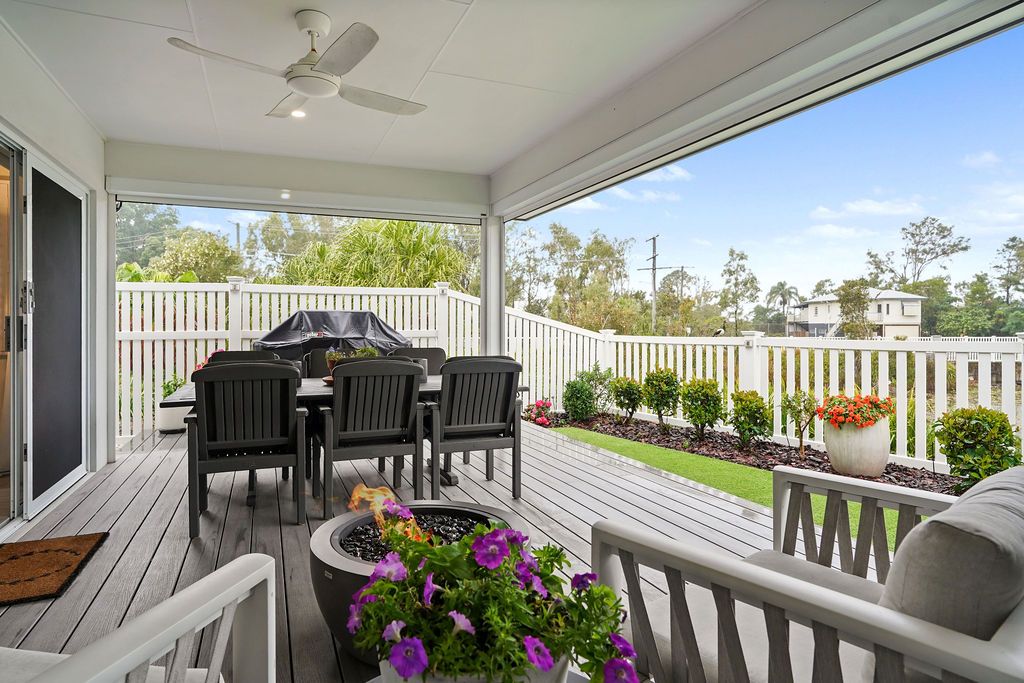 220 Beachmere Bay