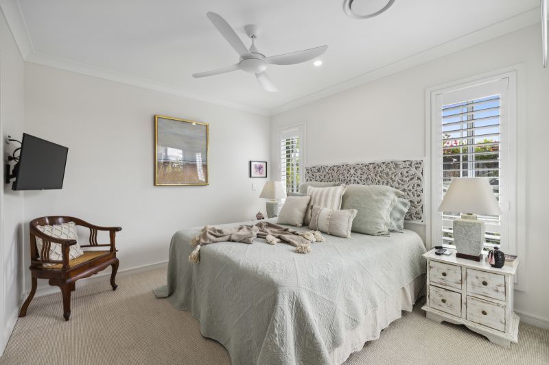 Elegant Three Bedroom Home - Lush Garden Alfresco!