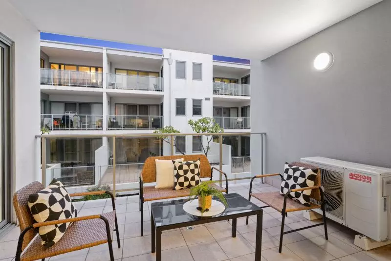 Spacious Modern & Central Home!