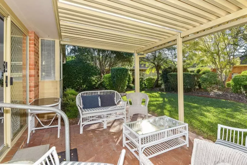 Fully Refurbished Stunning Villa Overlooking The Parklands.