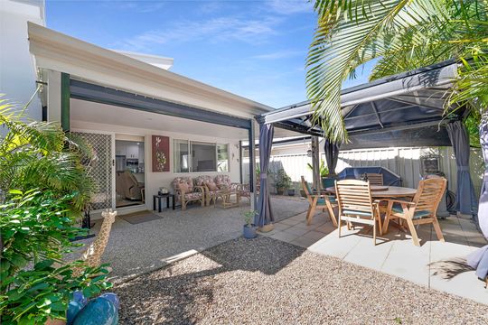 Palm Lake Resort Hervey Bay