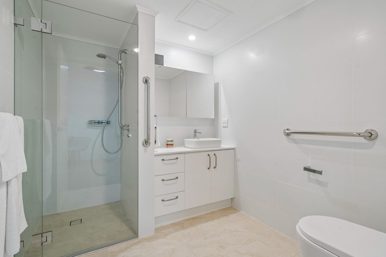 North-facing, stunning one-bedroom apartment