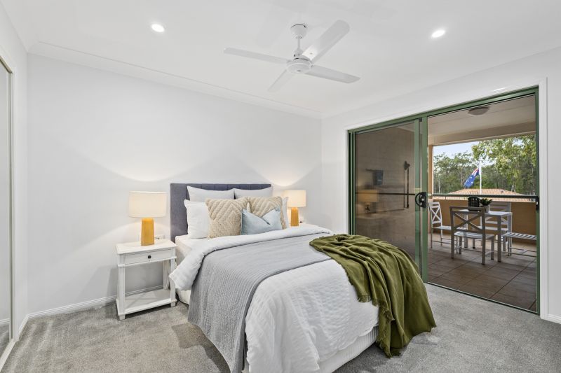 One-bedroom serviced apartment by the bay