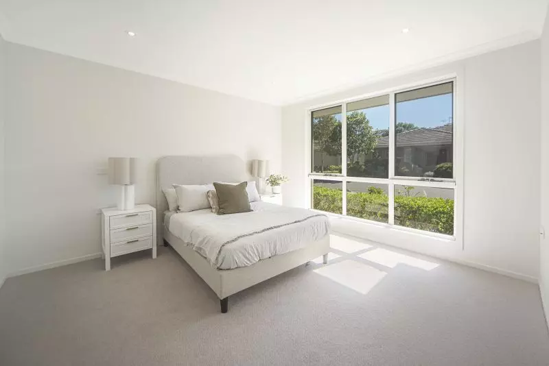 Spacious Coastal Villa with Room to Move