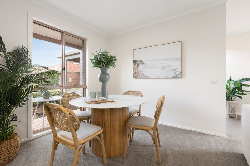 Lovely 2-bedroom villa with alfresco area and landscaped gardens