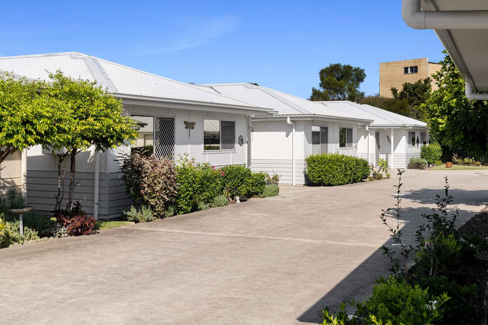 Oak Tree Retirement Village Cardiff