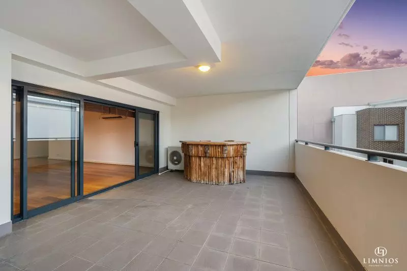 BIG On Space With MASSIVE Terrace!