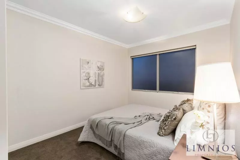 Super spacious, lock and leave Urban living