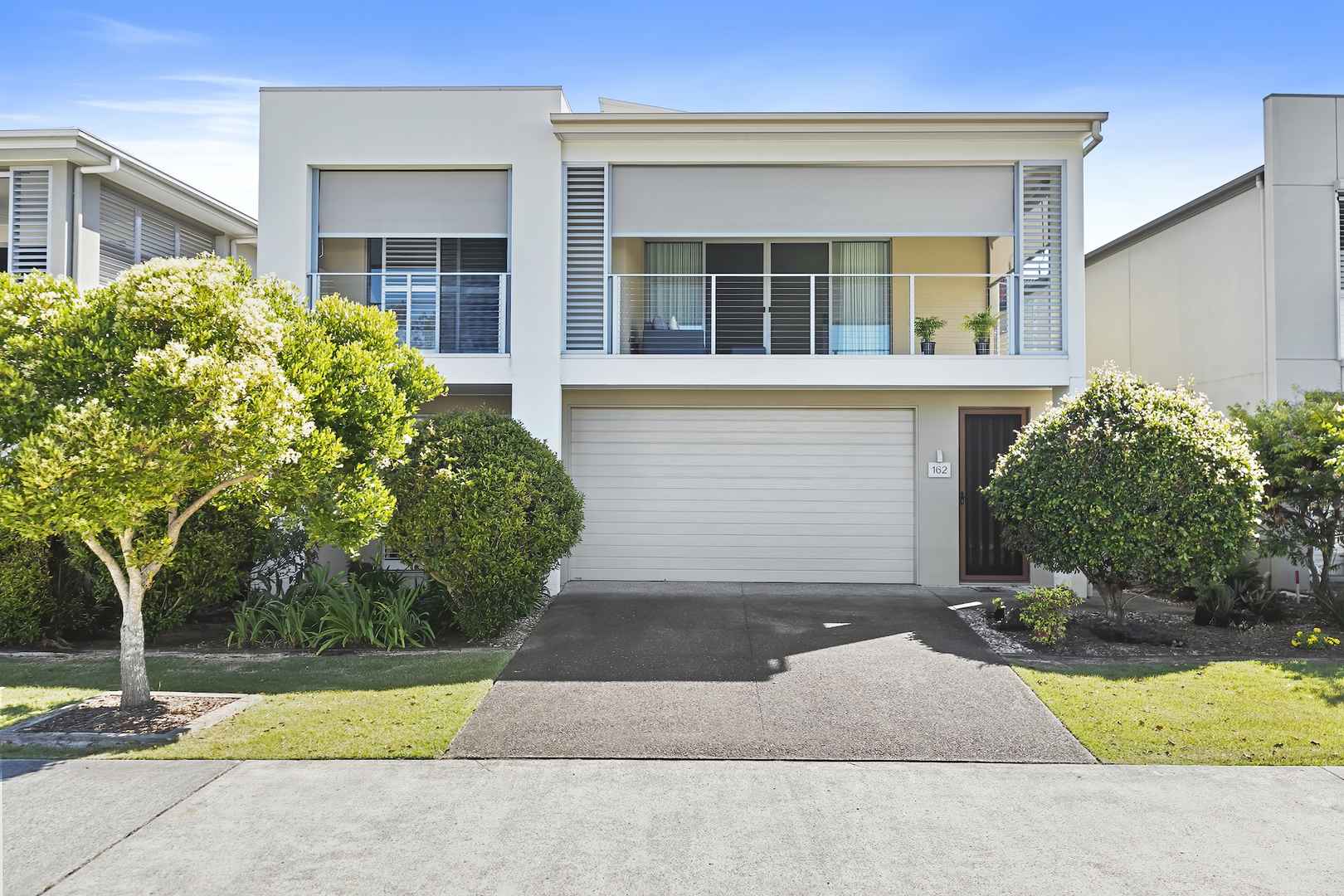 Luxury, Lifestyle & Location - Villa 167 Halcyon Landing