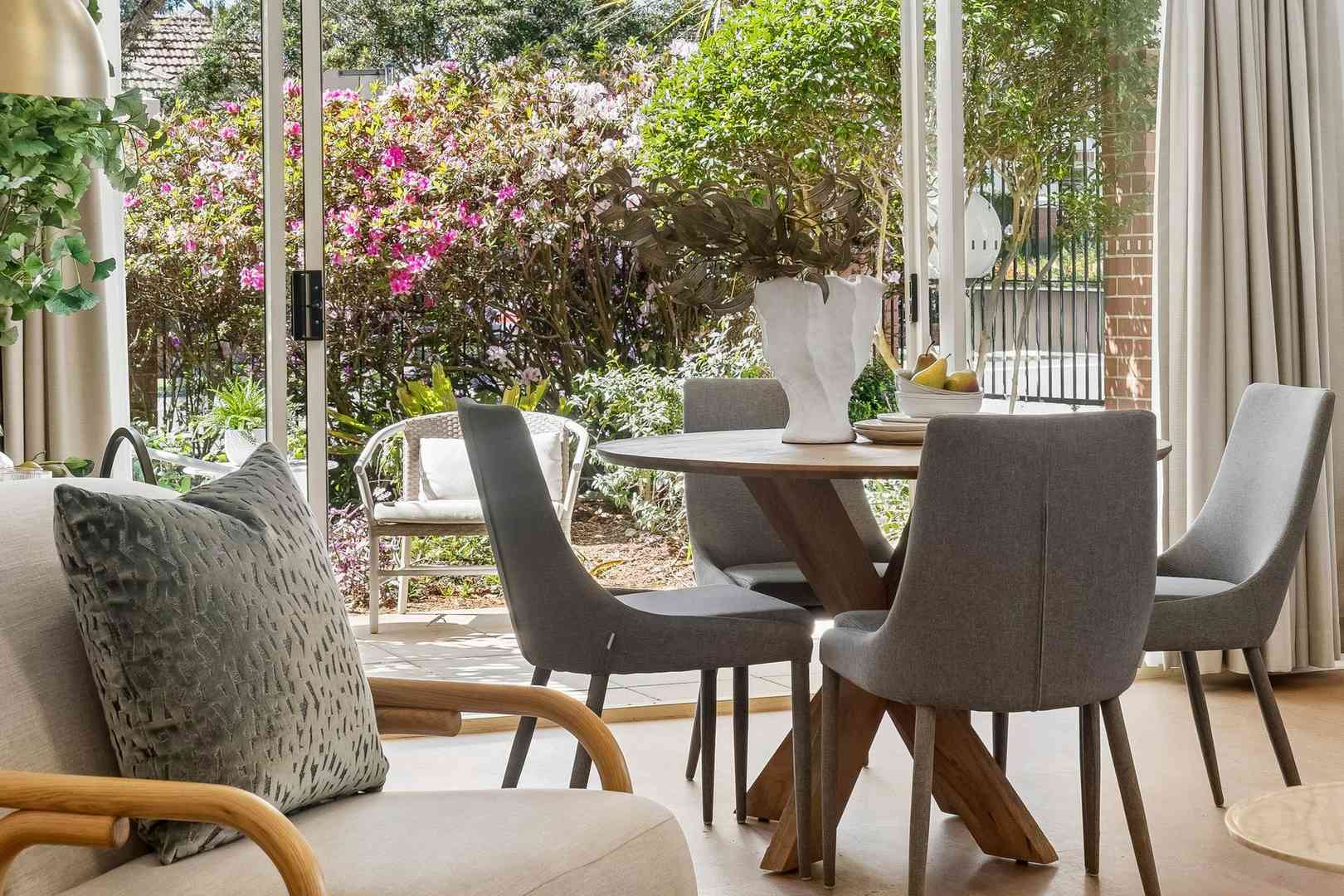 Ground Floor Apartment - Unique Leasehold Listing!