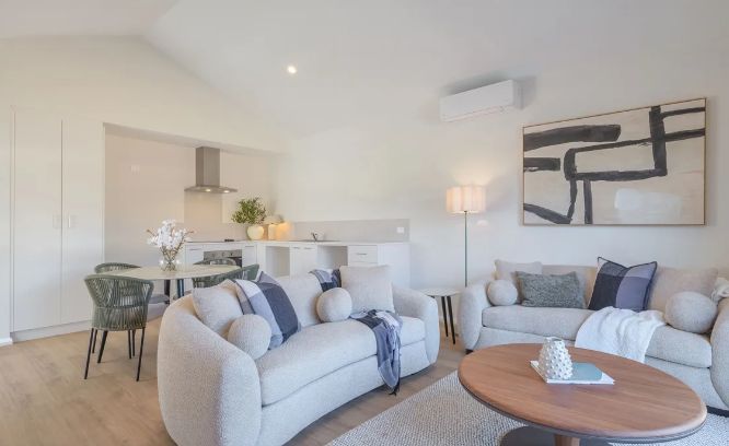 A light-filled Modern 2-bedroom