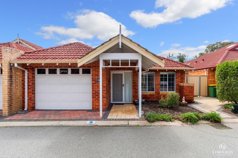 SOLD! Location Meets Lifestyle in Every Detail
Live Beautifully in a Quiet Wembley Villa
Designed for Downsizing