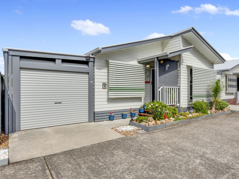 Two Bedrooms plus Study!