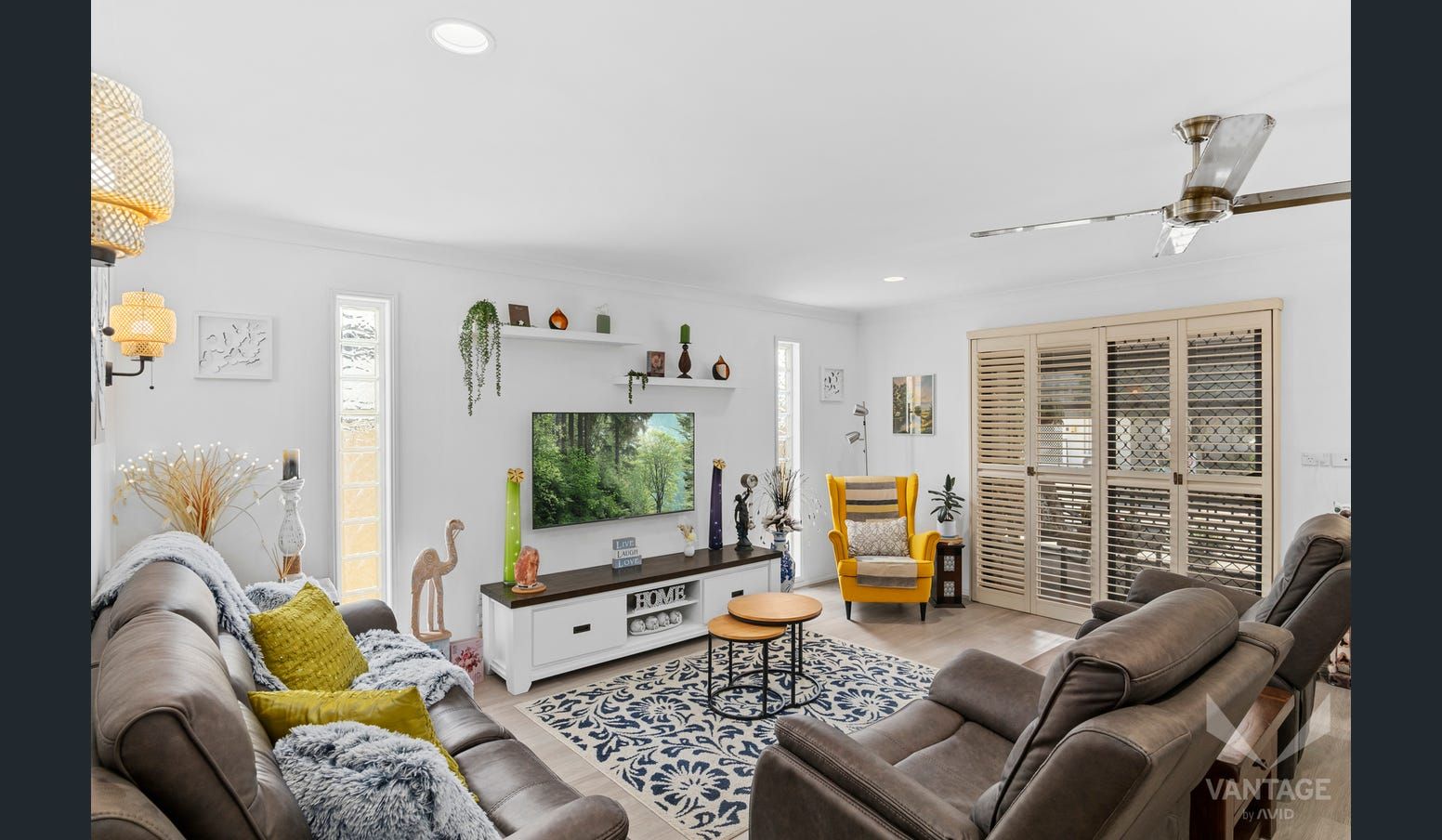 Quaint Cottage Feel with Huge Enclosed Verandah!