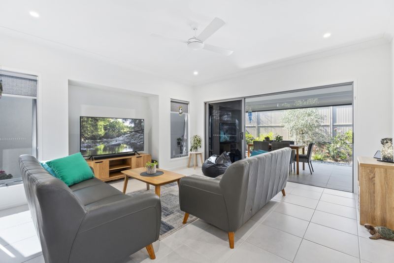 Site 365 - Established Berwick H6