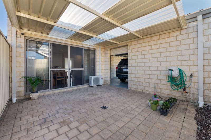 Spacious, Easy Maintenance Family Home!