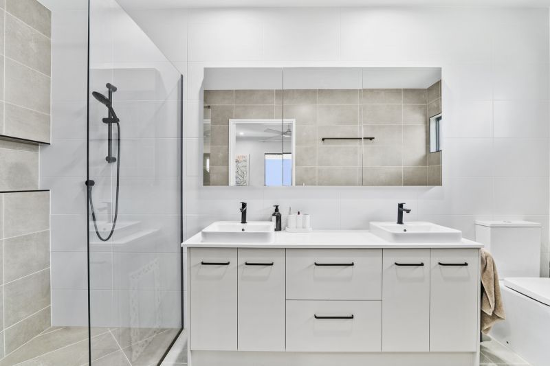 Site 100 - Established Lillydale