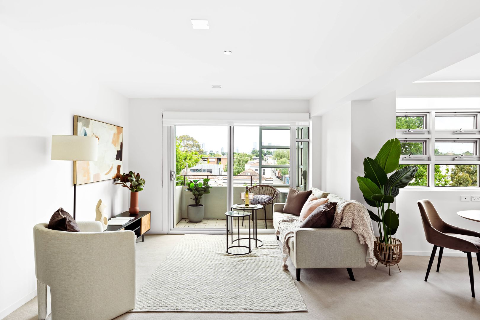 Redmond Park Retirement Living; a thriving retirement community in a vibrant urban neighbourhood.