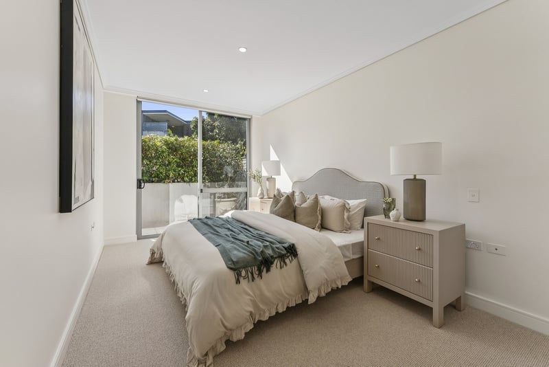 Light-filled Garden Apartment with Space, Privacy and Style