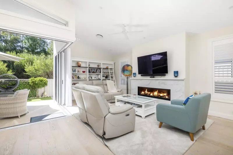 Light‑Filled Custom Home with Peaceful Greenspace Setting