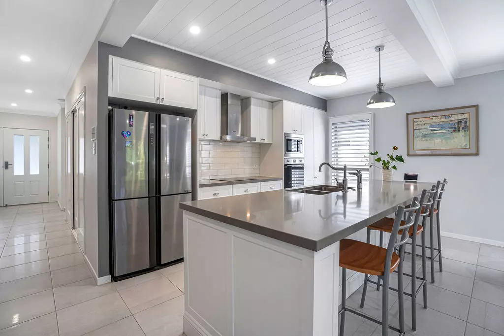 Palm Lake Resort Beachmere Bay