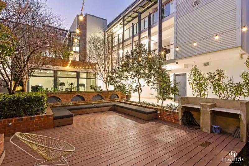 Heritage Warehouse Apartment