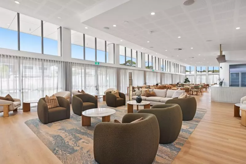 Coastal Apartment with Resort‑Style Amenities