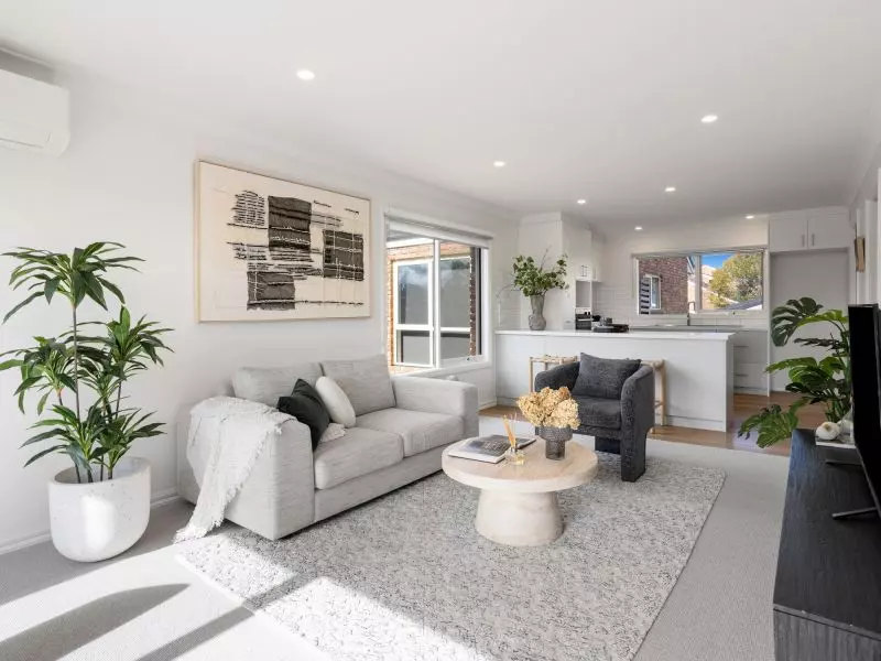 DEPOSIT TAKEN - Contemporary First Floor Unit with Tanti Creek Reserve views