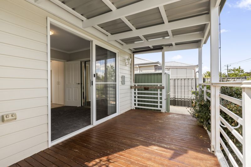 Charming Open-Plan Living with Alfresco Entertaining Spaces