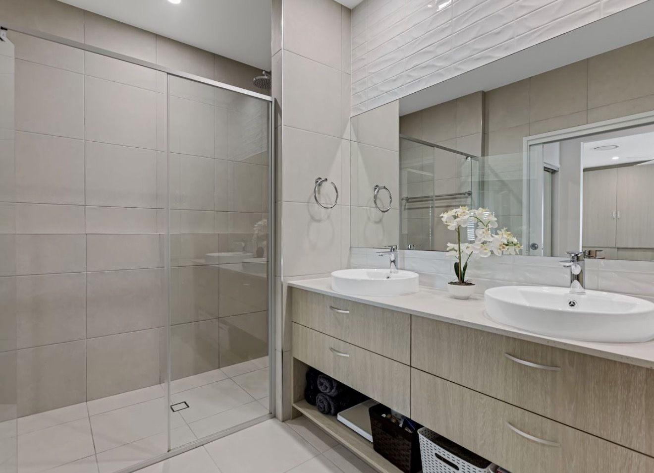 Halcyon Nirimba - Home 45 - Luxury over 50's Lifestyle Resort (Noosa design)