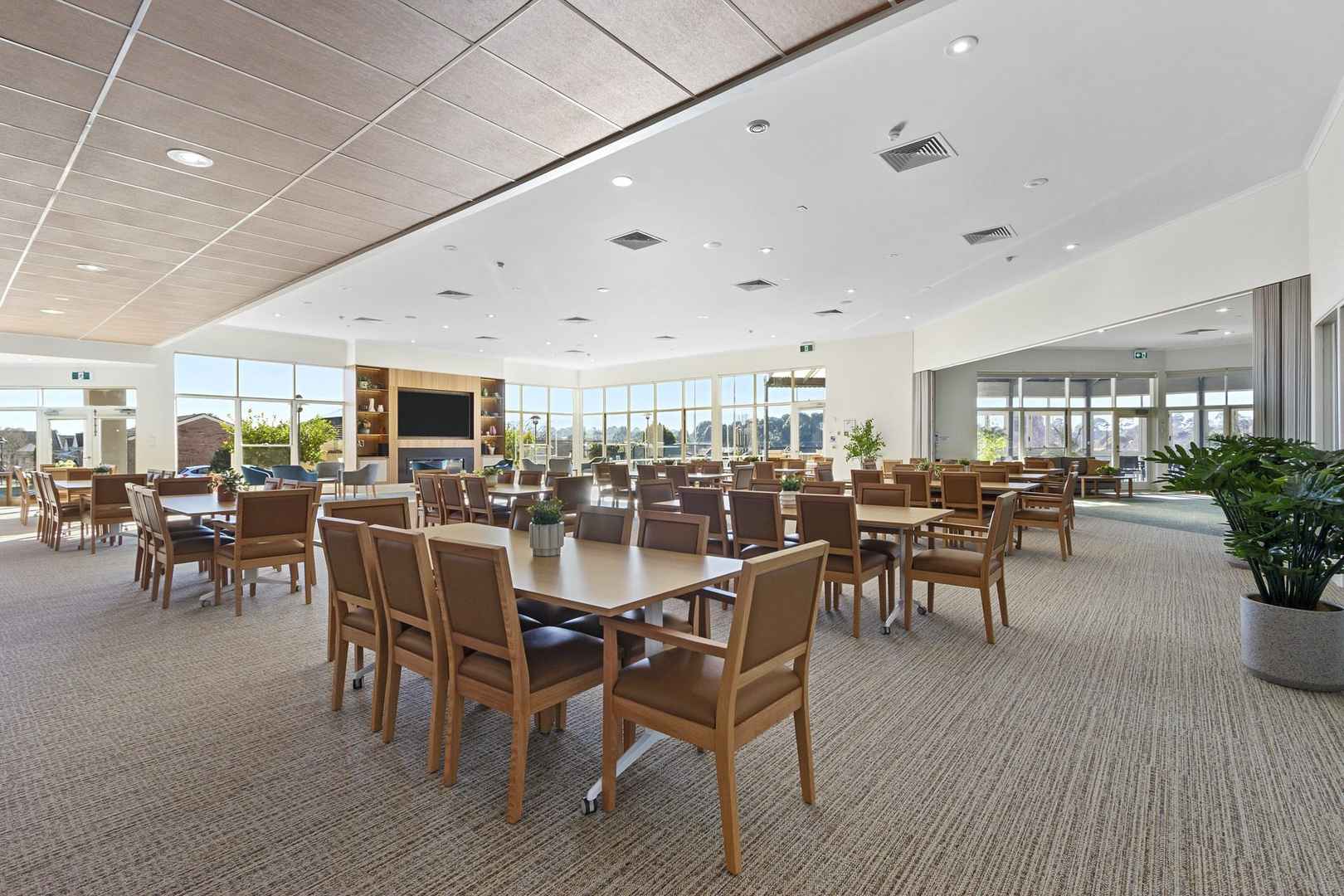 Light-Filled Living, Fresh New Style