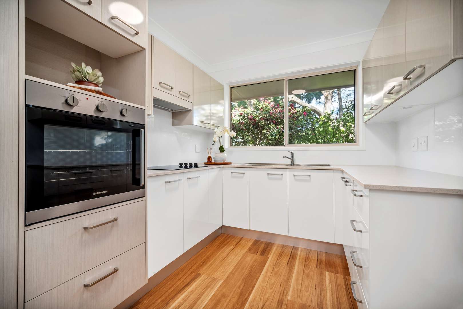 Light-filled 2 Bedroom Home