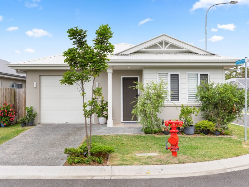 Great Corner Block Location!